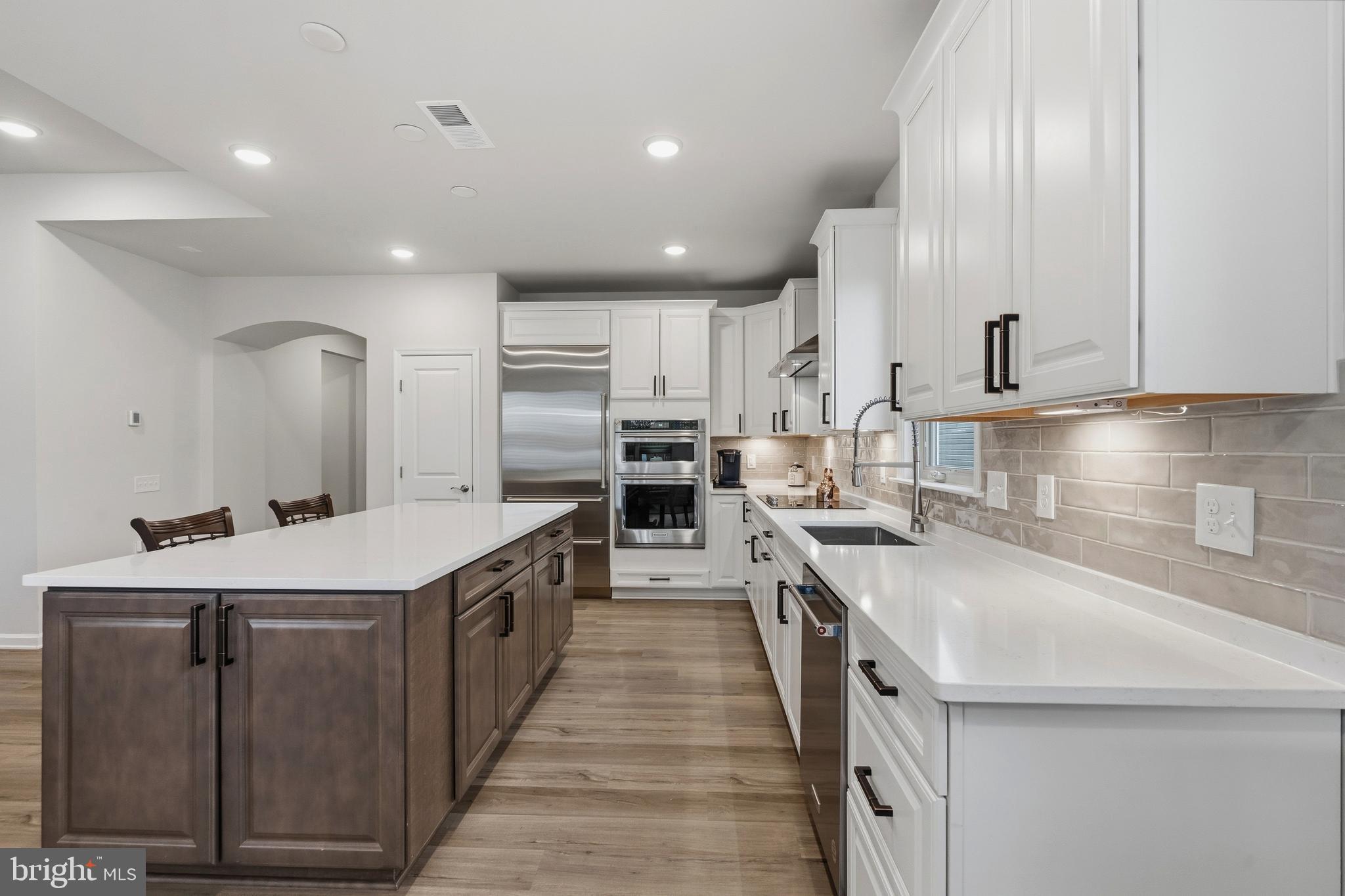 MONTEBELLO - Residential