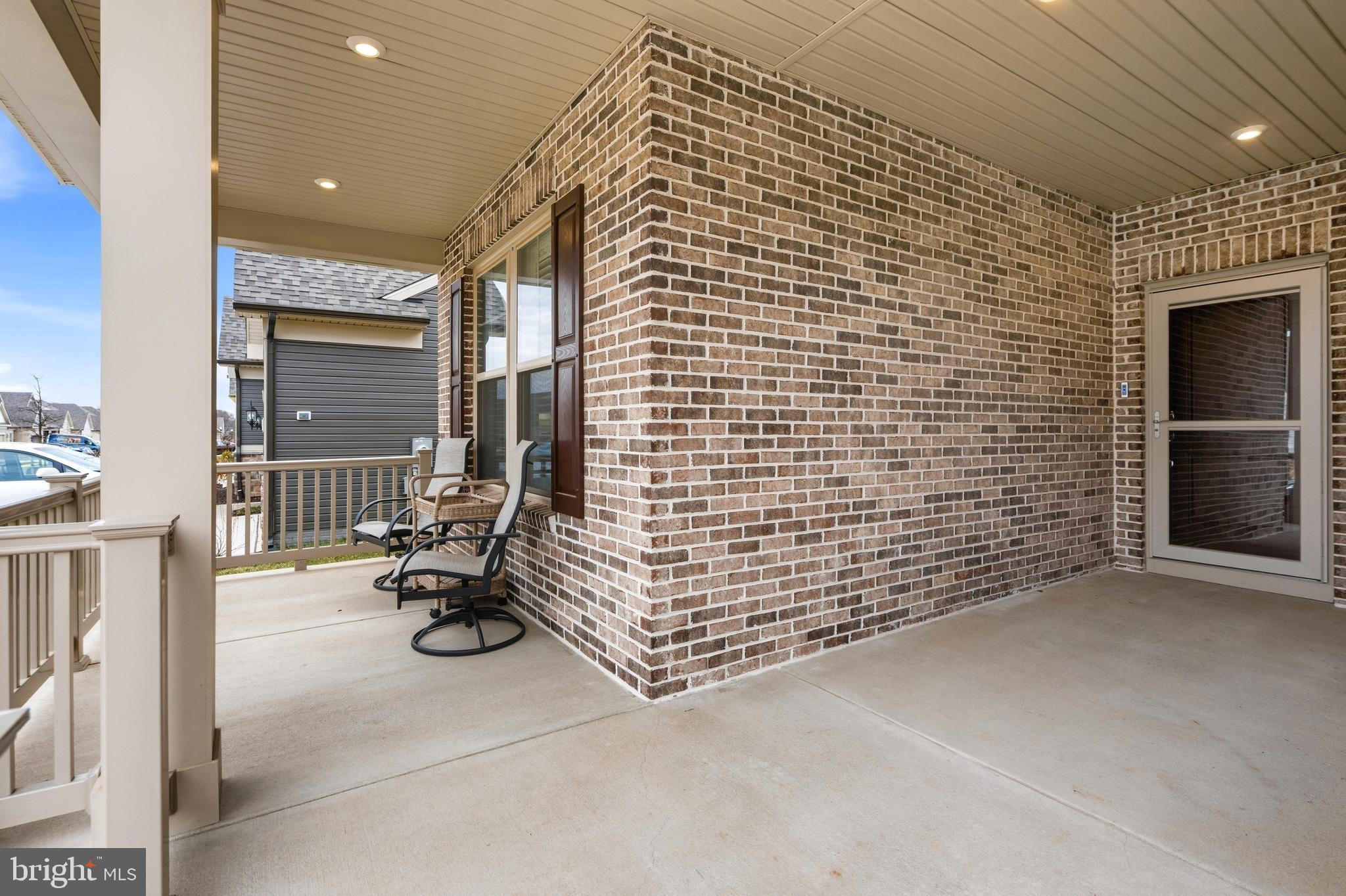 MONTEBELLO - Residential