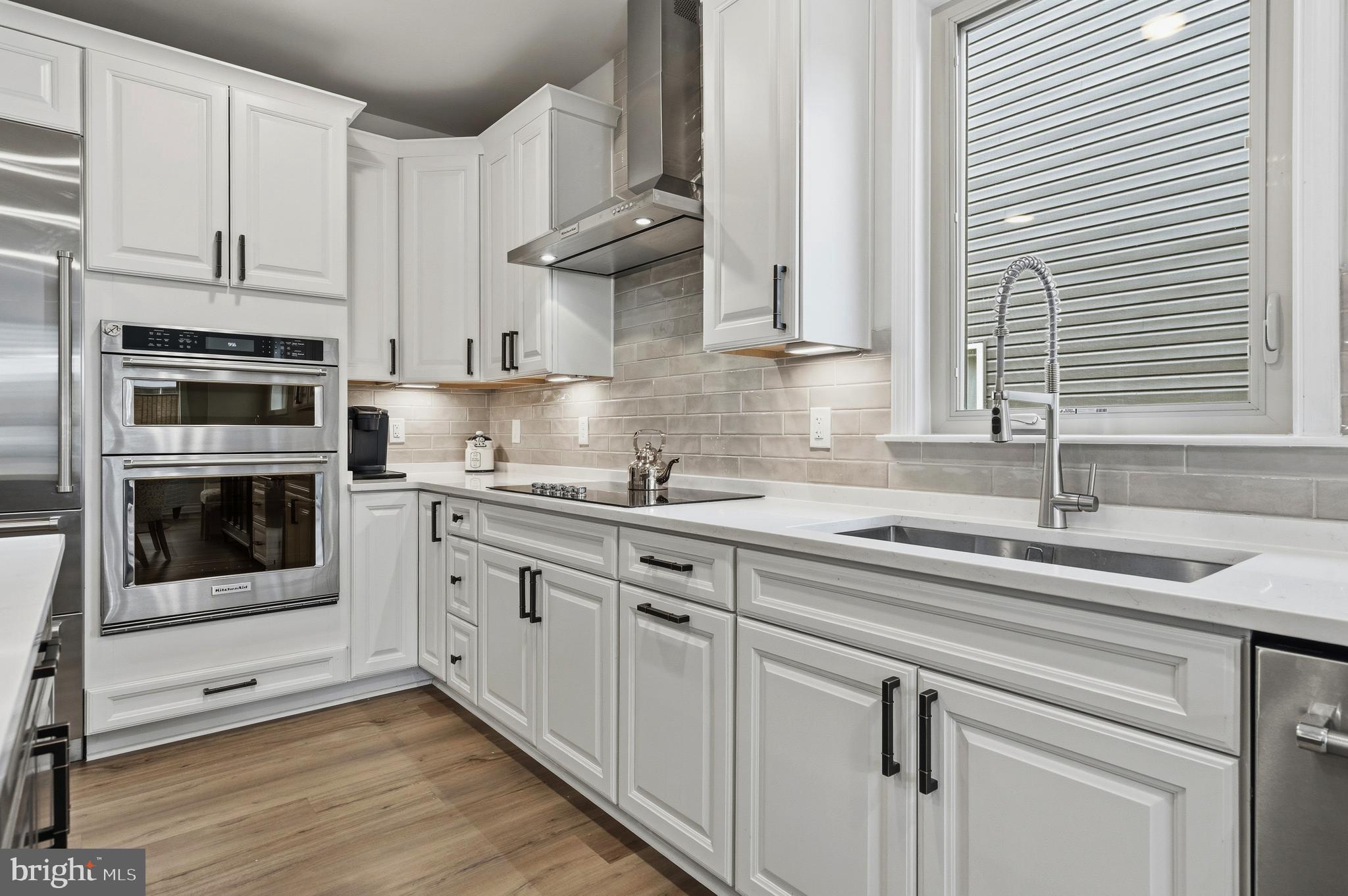 MONTEBELLO - Residential