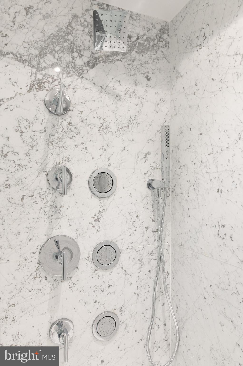 WATERGATE - Residential