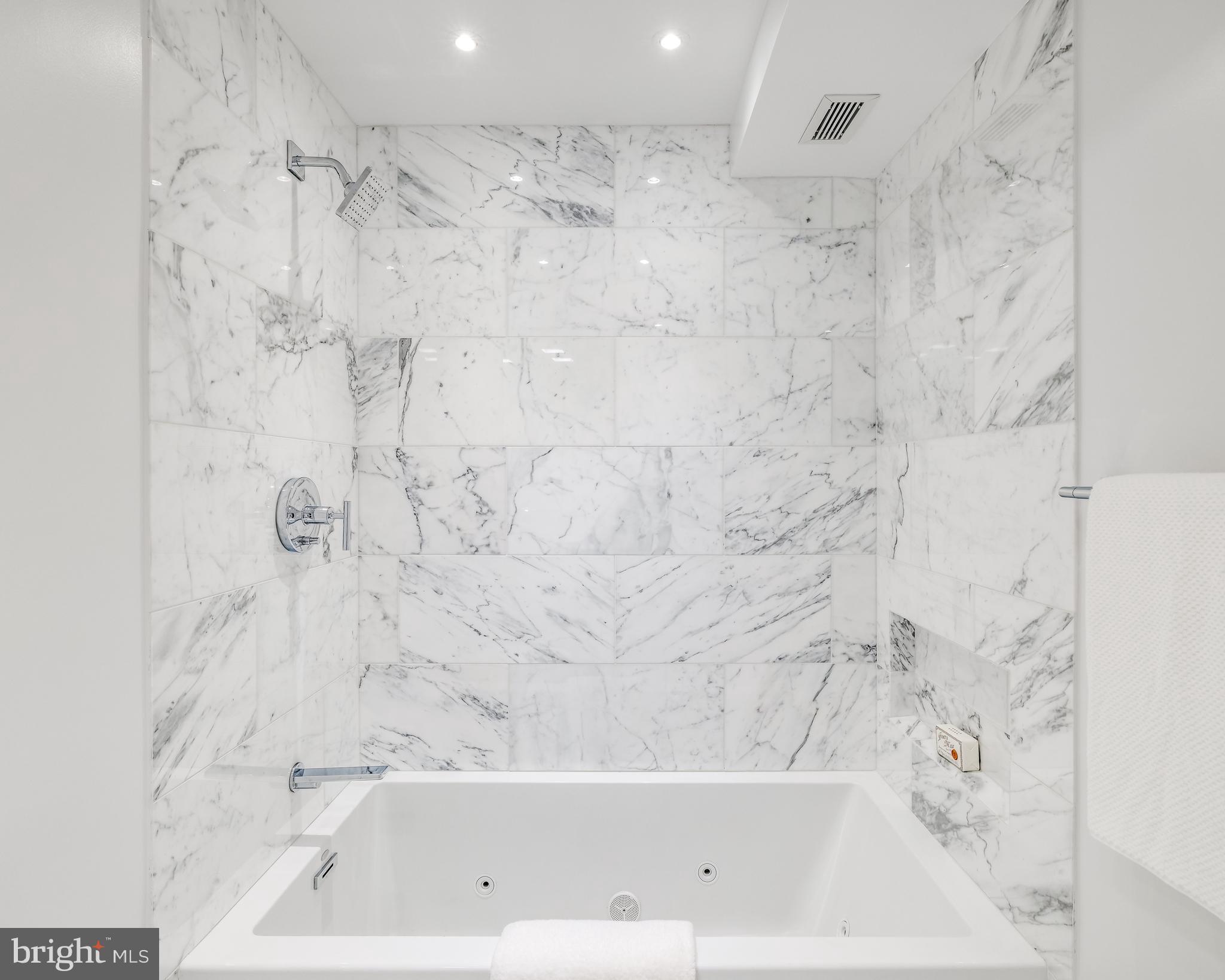 WATERGATE - Residential