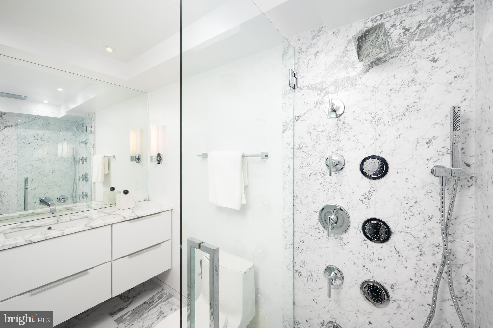 WATERGATE - Residential