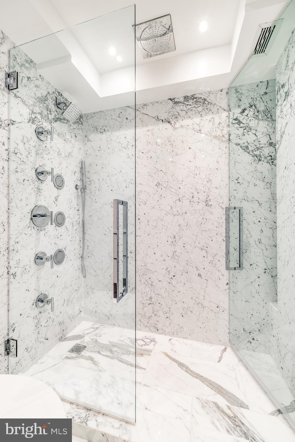 WATERGATE - Residential