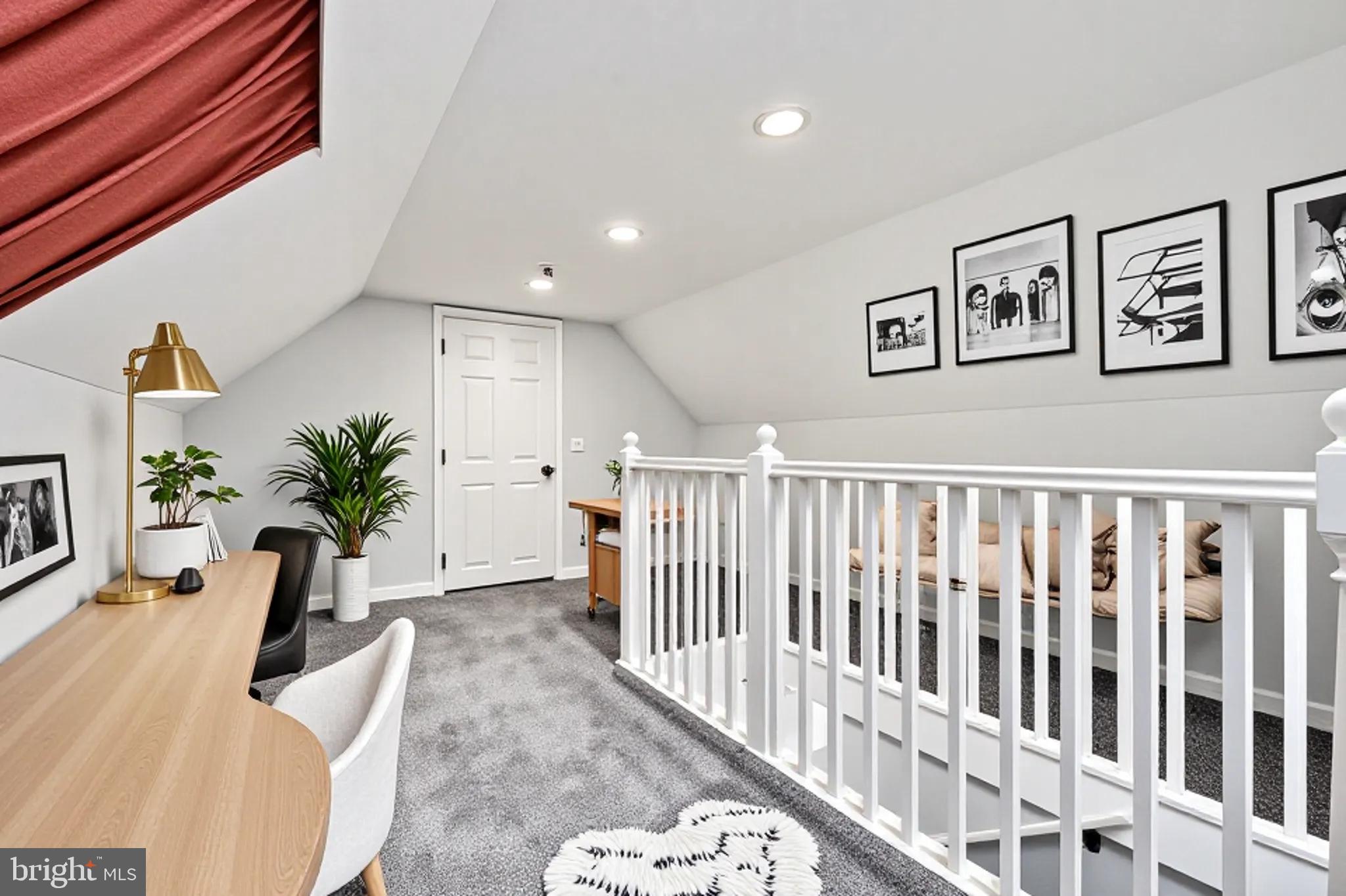 BROAD ACRES - Residential