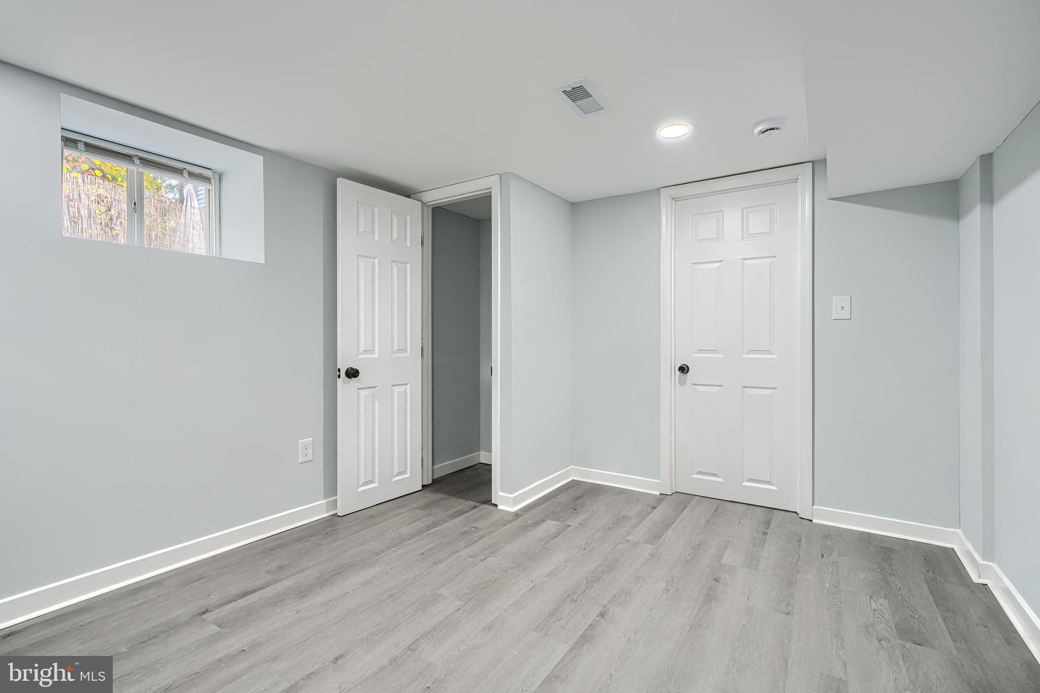 BROAD ACRES - Residential