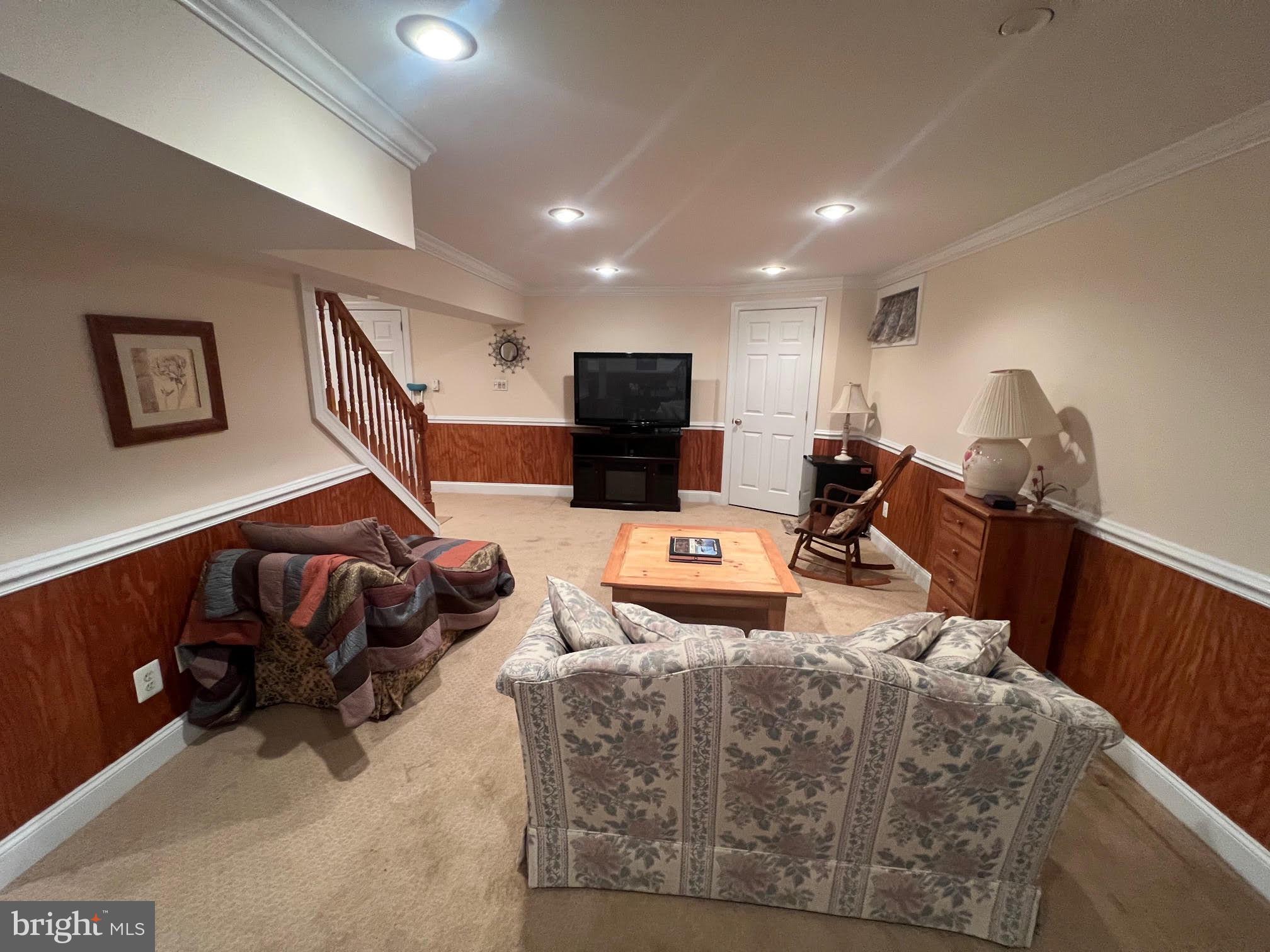 FOX HUNT ESTS - Residential