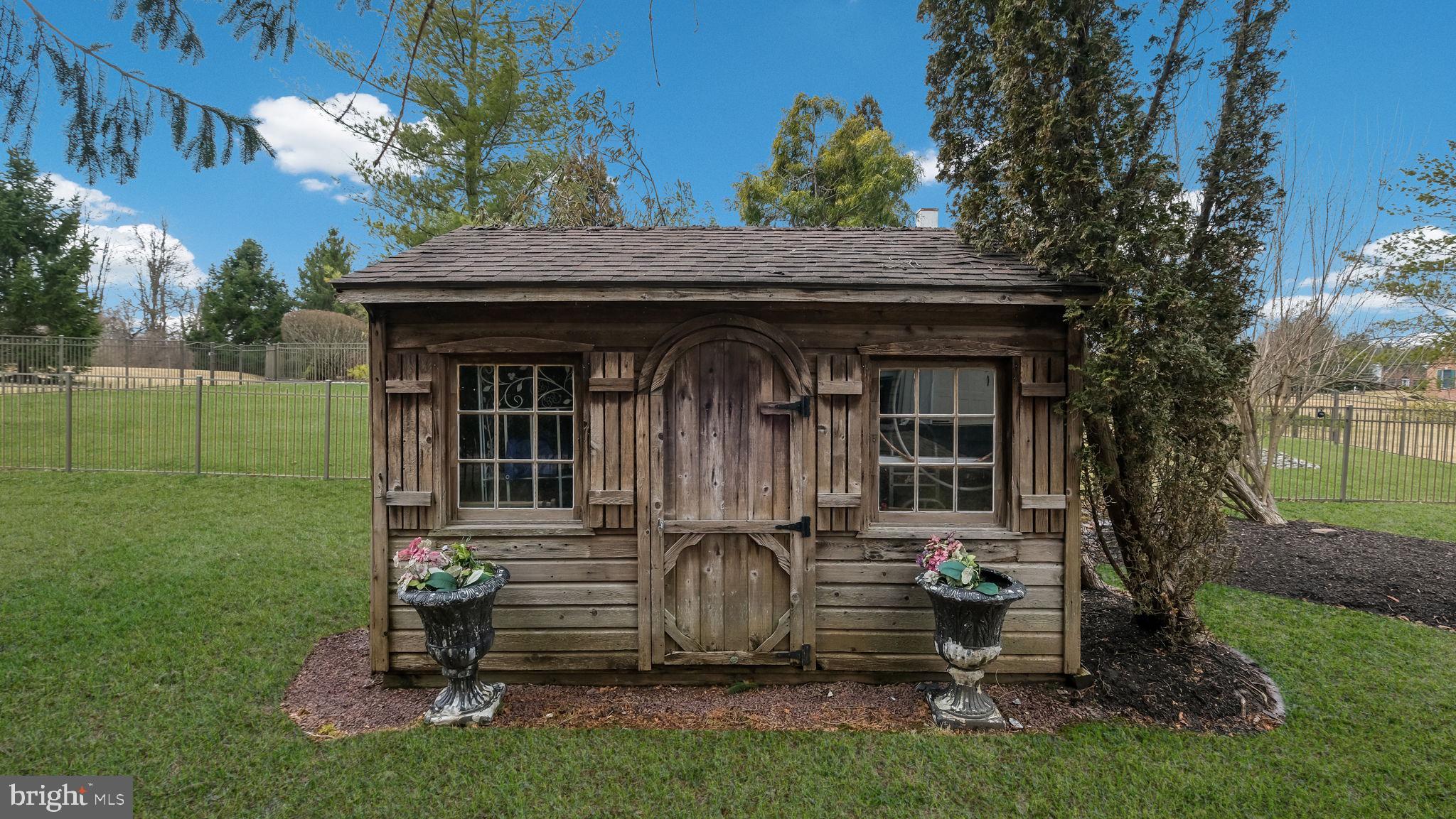 FOX HUNT ESTS - Residential