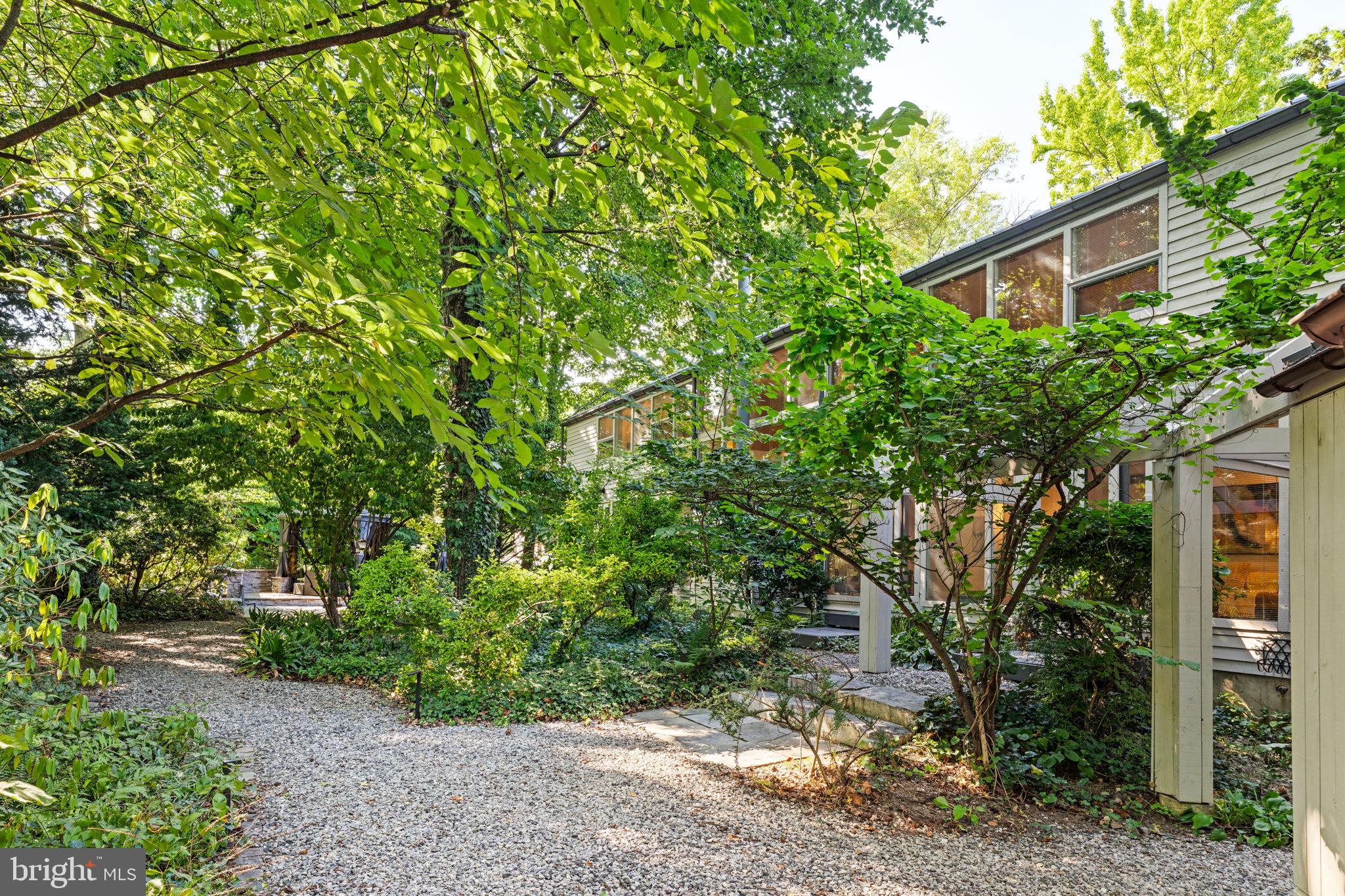 SWARTHMORE - Residential