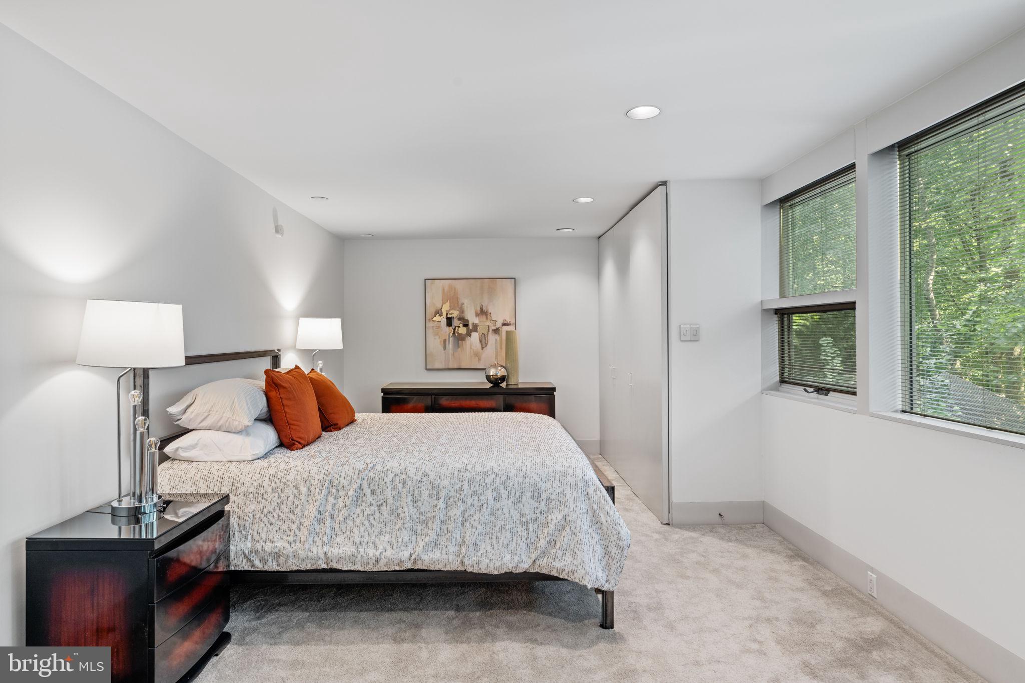 SWARTHMORE - Residential