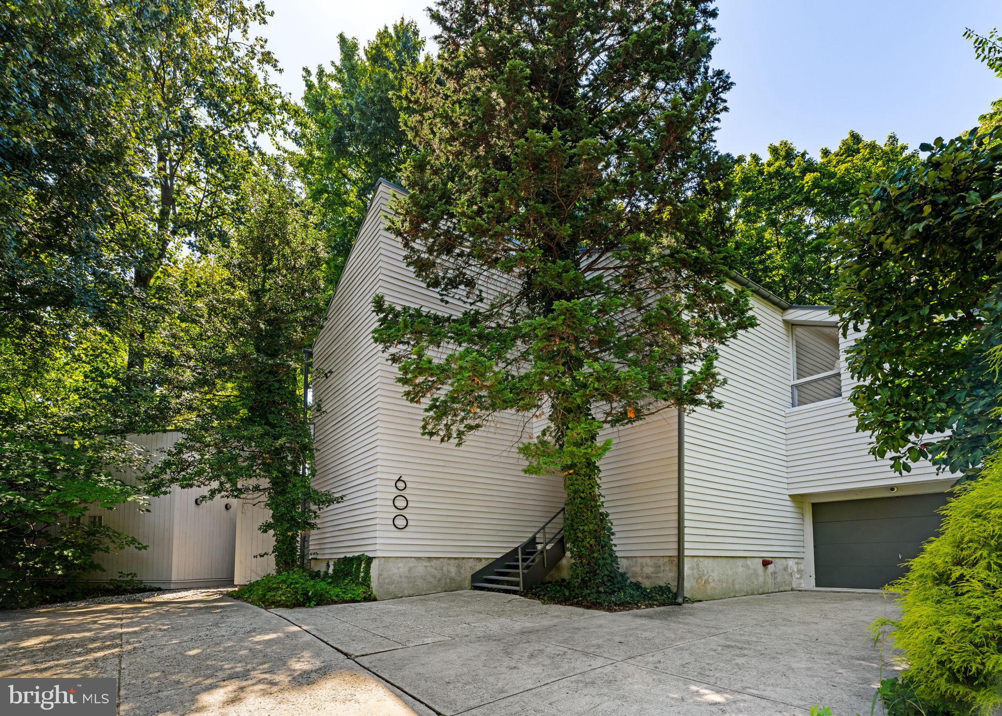 SWARTHMORE - Residential