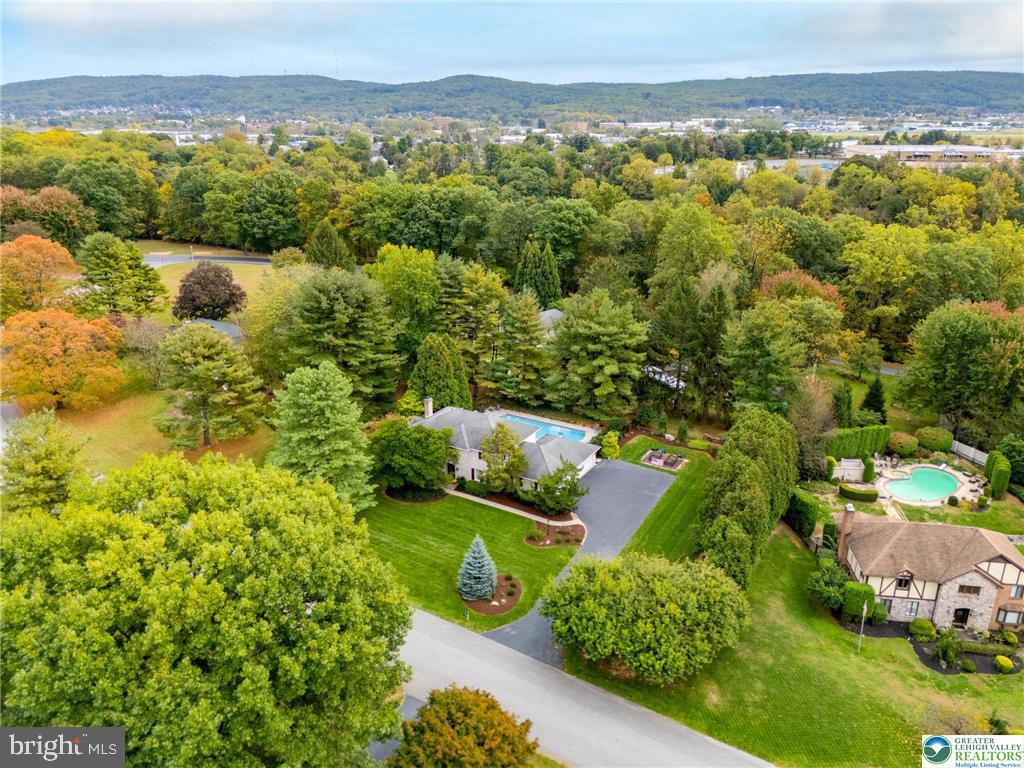 ROBIN HOOD - Residential