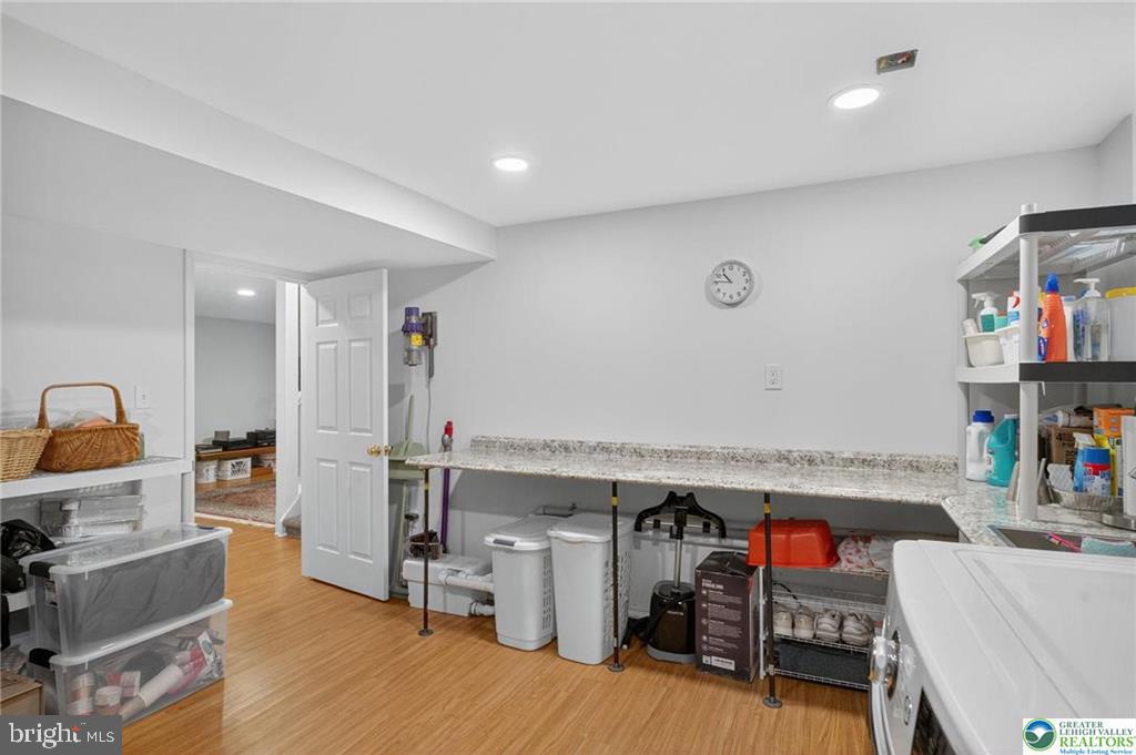 ROBIN HOOD - Residential