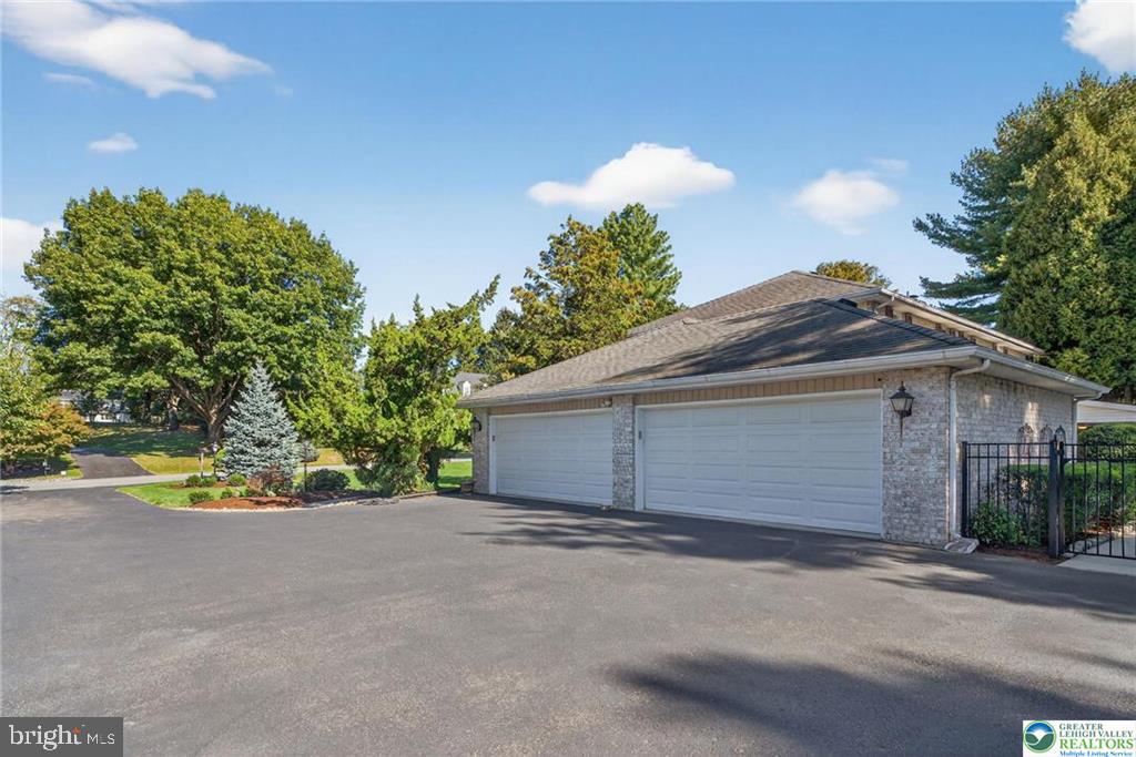 ROBIN HOOD - Residential