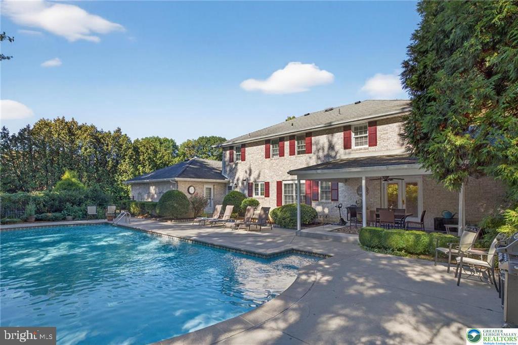 ROBIN HOOD - Residential