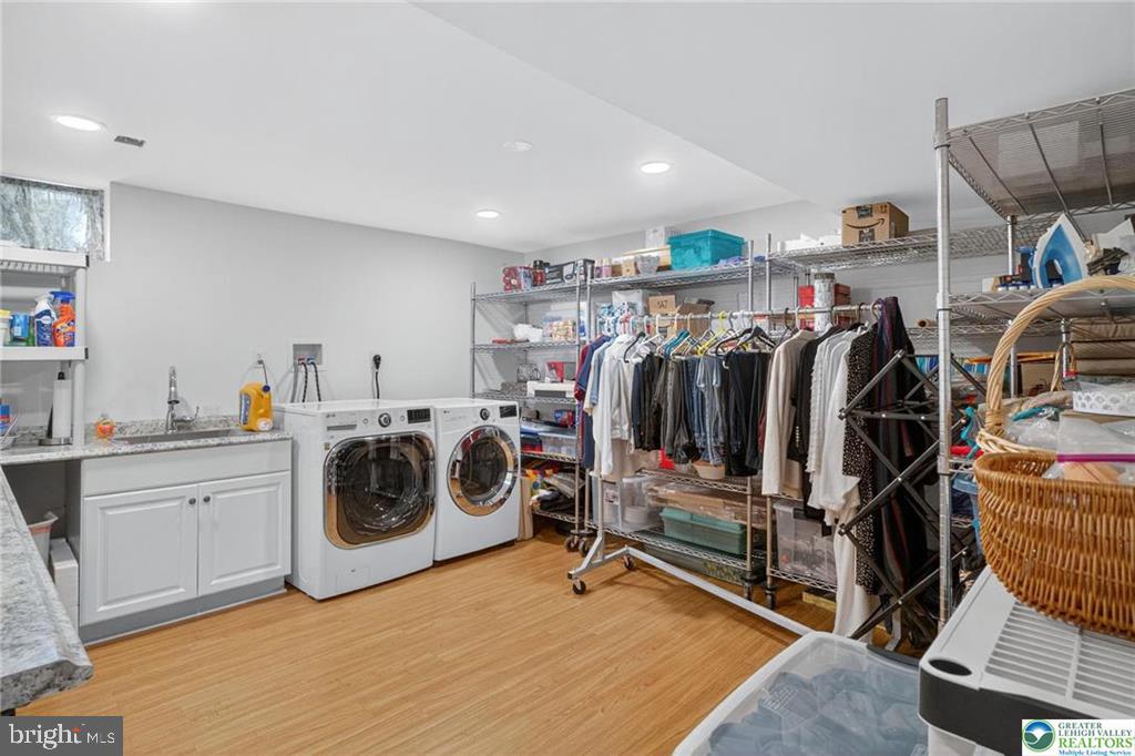 ROBIN HOOD - Residential