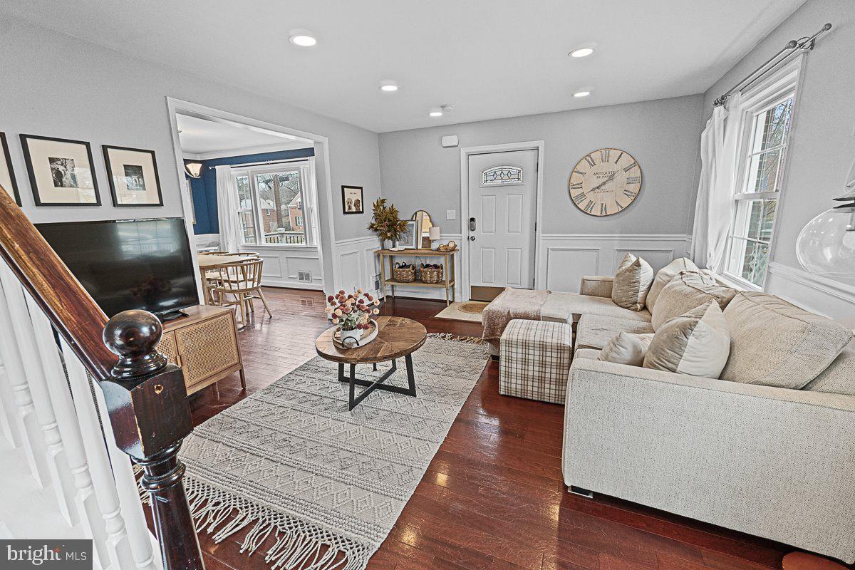 ROSEWOOD - Residential