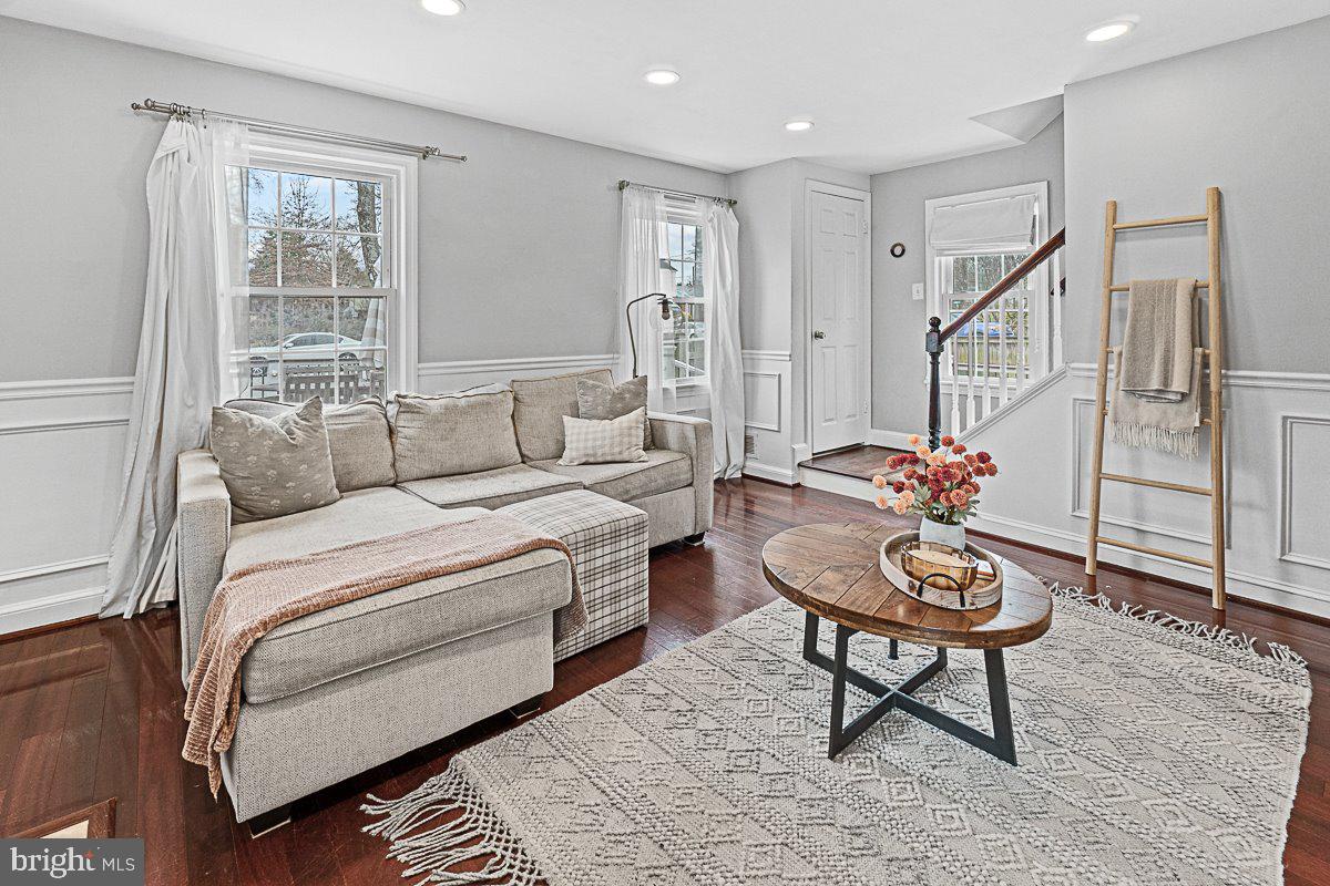 ROSEWOOD - Residential