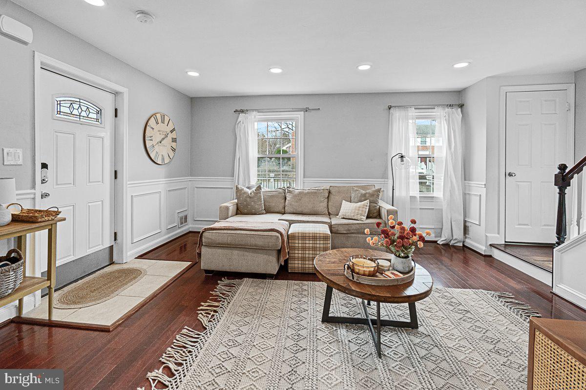 ROSEWOOD - Residential