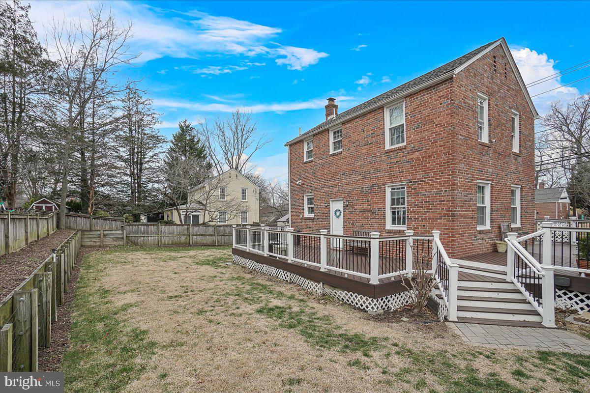 ROSEWOOD - Residential