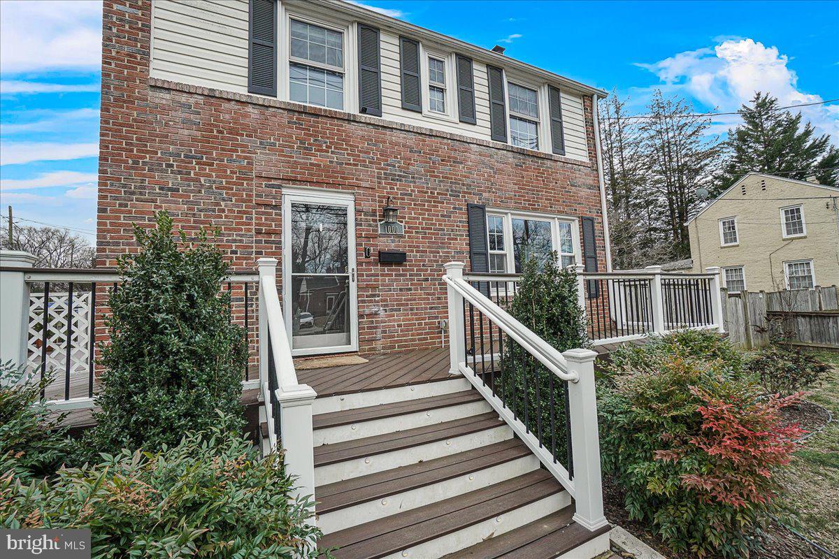 ROSEWOOD - Residential