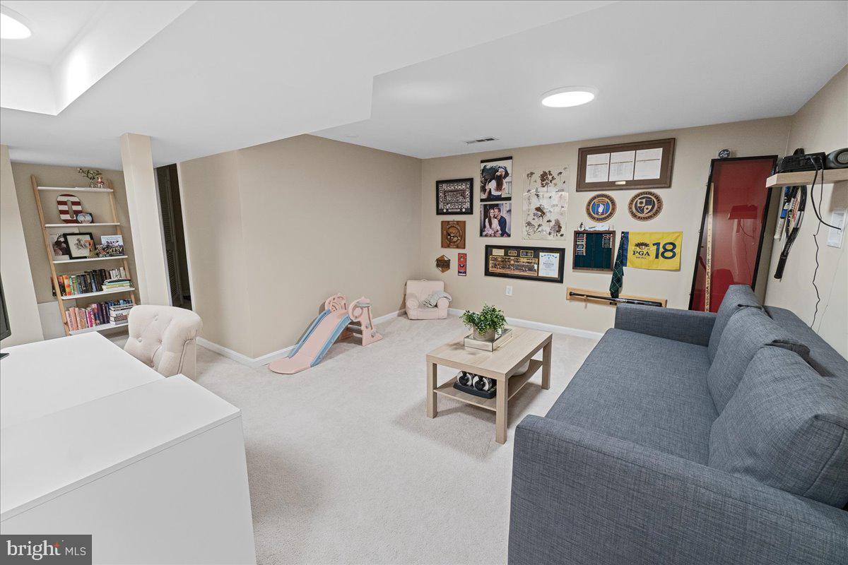 ROSEWOOD - Residential