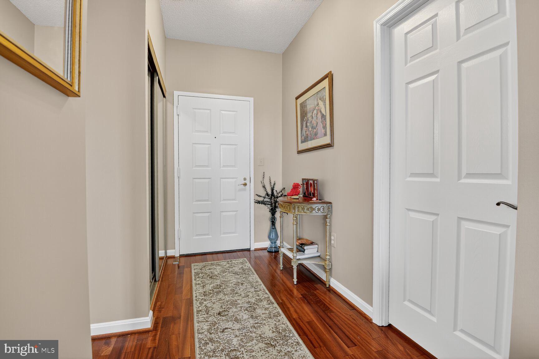 LANSDOWNE WOODS - Residential