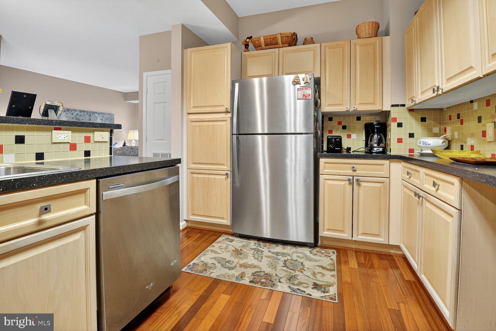 LANSDOWNE WOODS - Residential