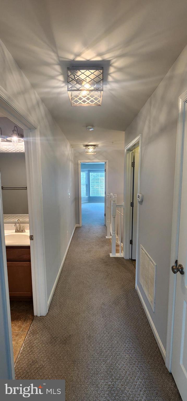 HEATHCOTE COMMONS CONDOMINIUMS - Residential Lease