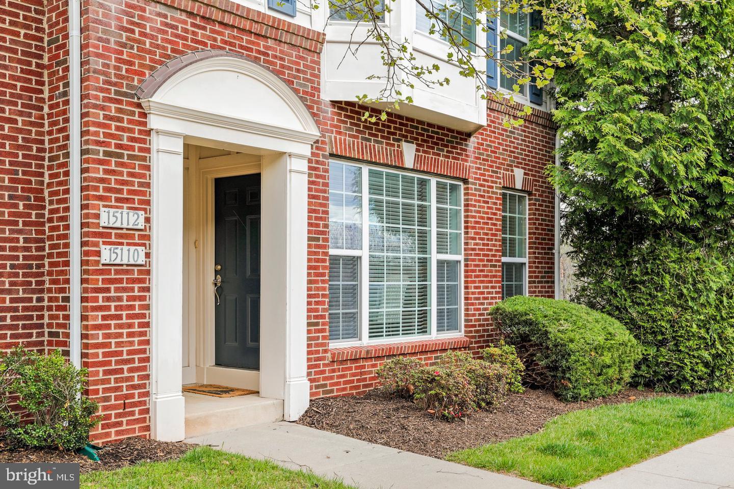 STUNNING END UNIT! First floor! 3 Bedroom, 2.5 Bathrooms with one car garage, 1561 sq feet, Open floor plan, hardwood floors on the main level, granite tops, stainless appliances, master suite & bath, dual sinks, ceramic tile, walk in closet. 2nd & 3rd BRs, w/ closet organizers. Convenient to I66, Rt 15 & Rt 29.
