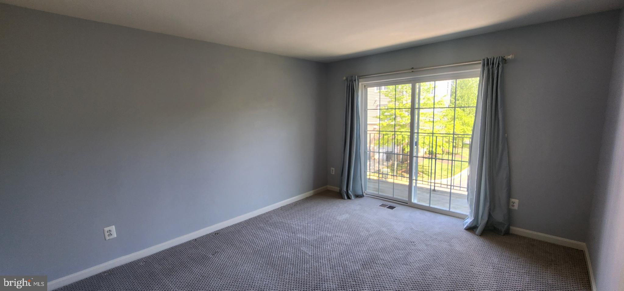 HEATHCOTE COMMONS CONDOMINIUMS - Residential Lease