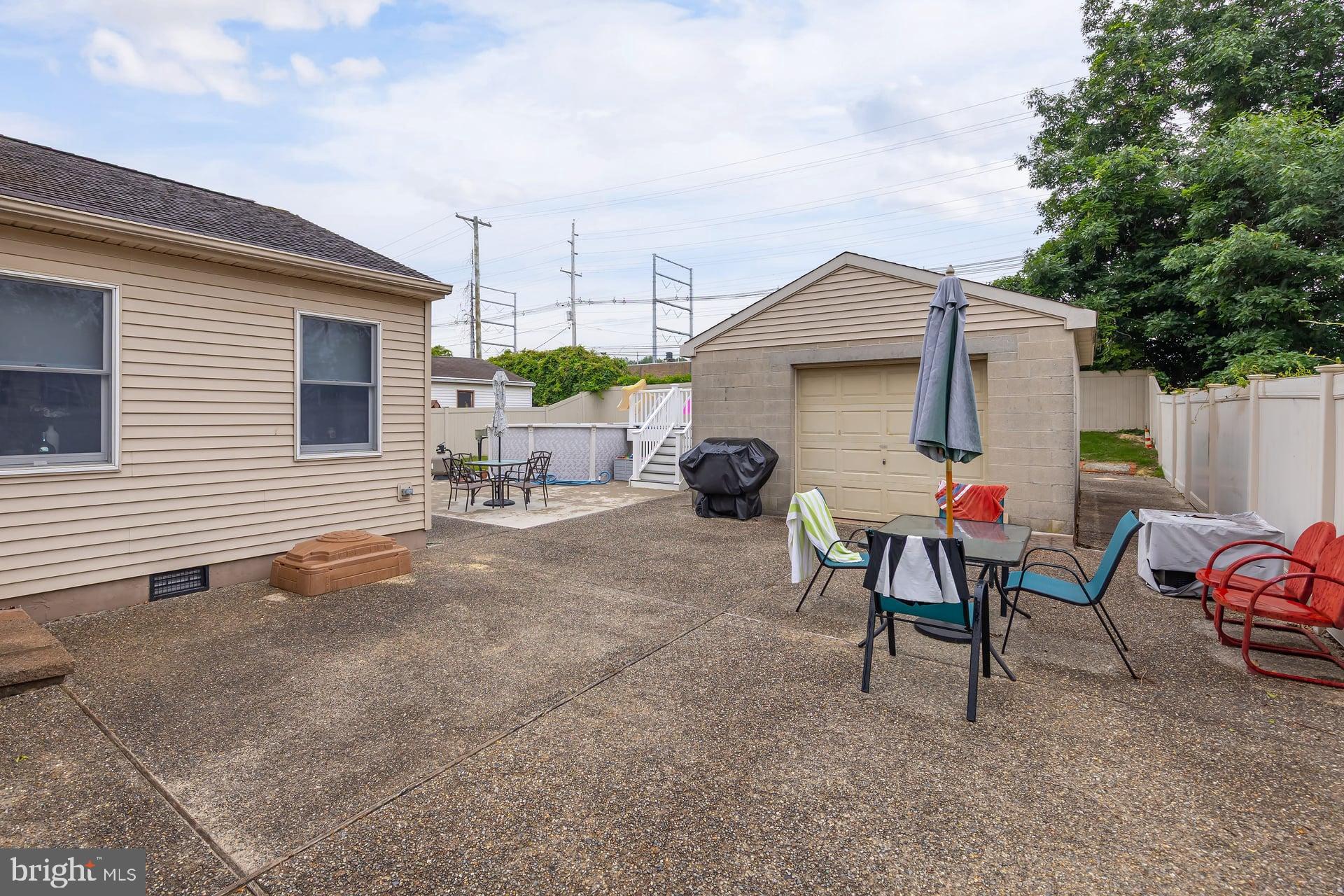 1104 STATE ROAD