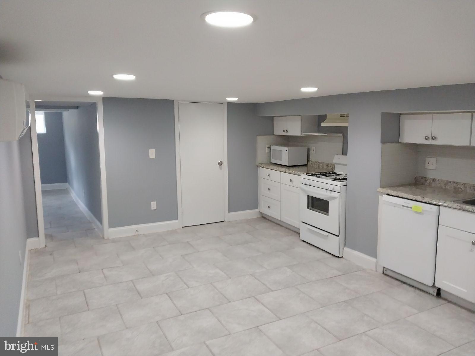 3811 BARRINGTON ROAD