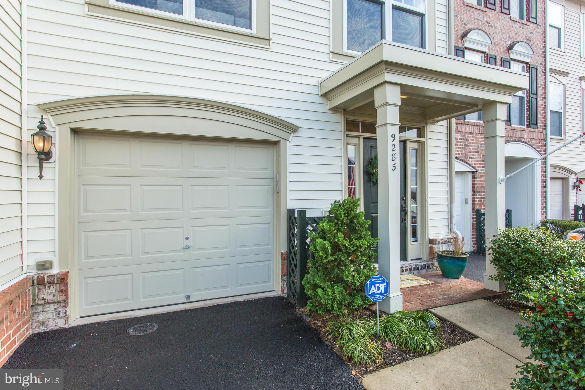 PEMBROOKE - Residential