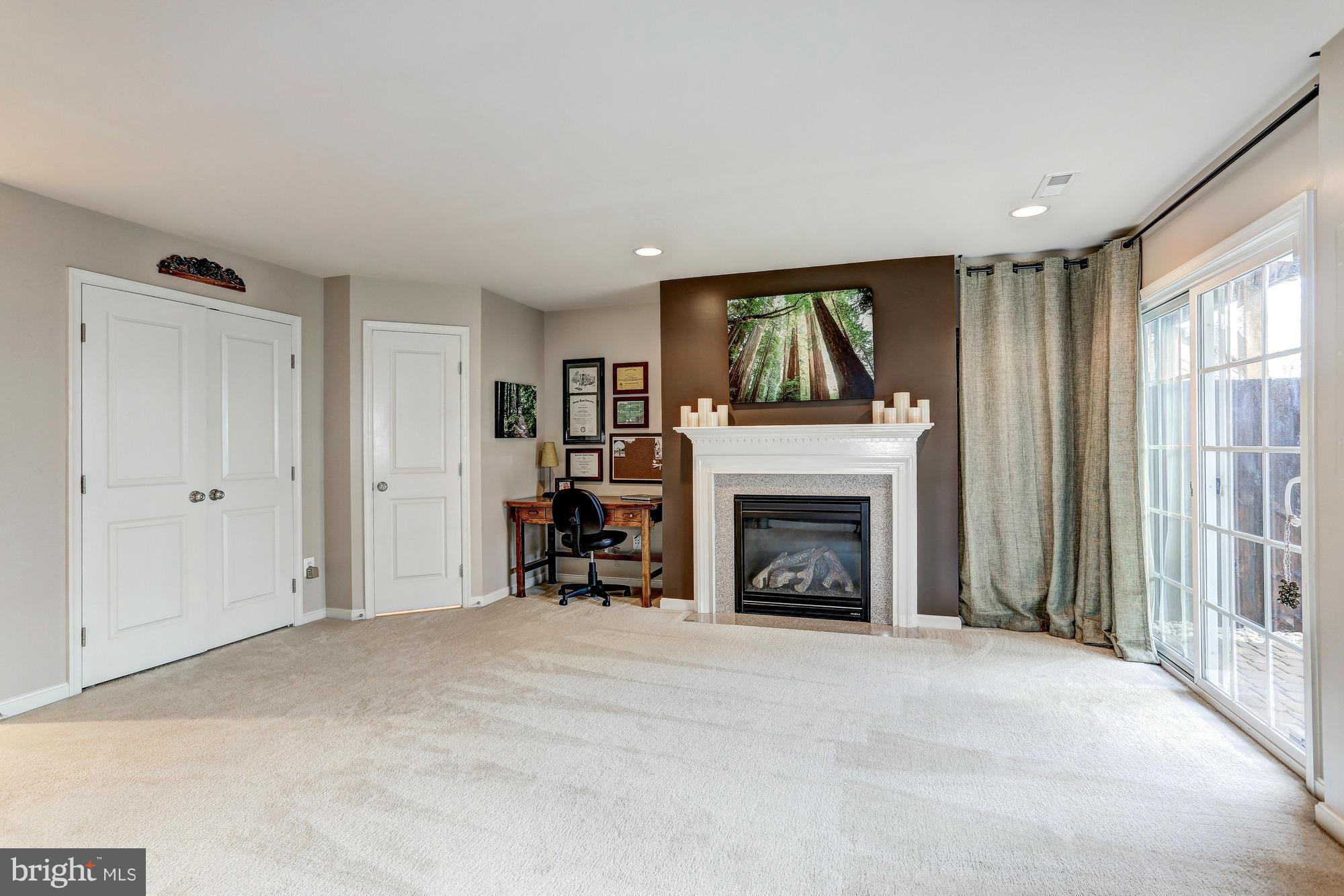 PEMBROOKE - Residential