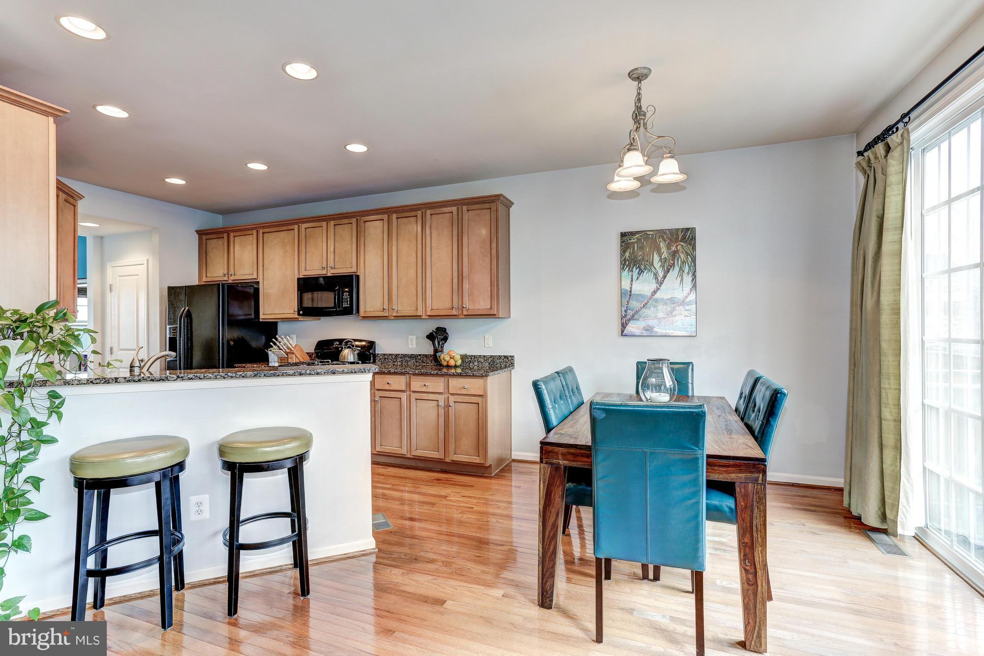 PEMBROOKE - Residential