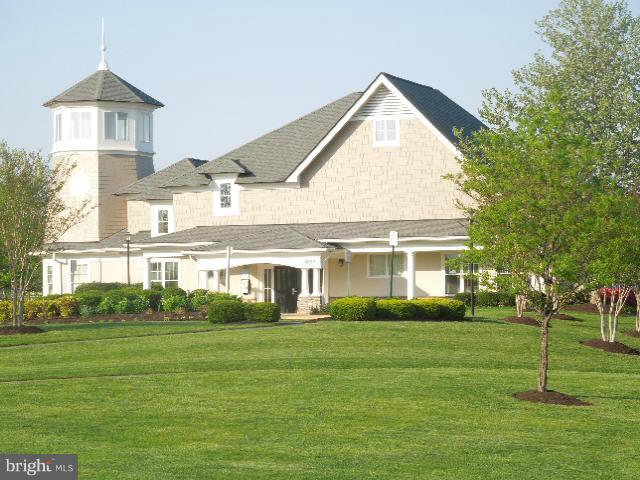 PEMBROOKE - Residential