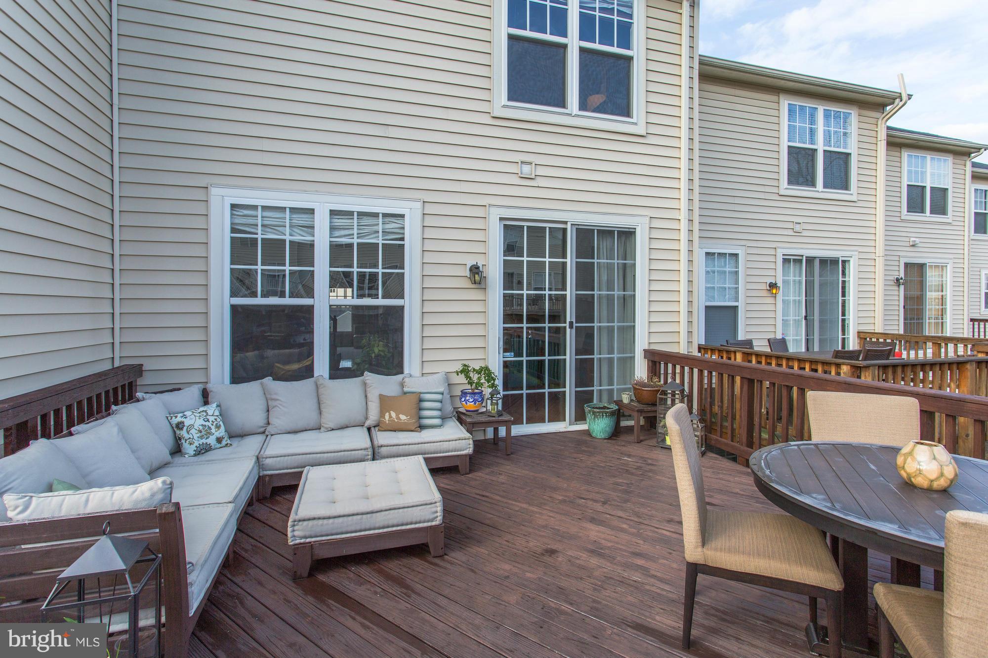 PEMBROOKE - Residential