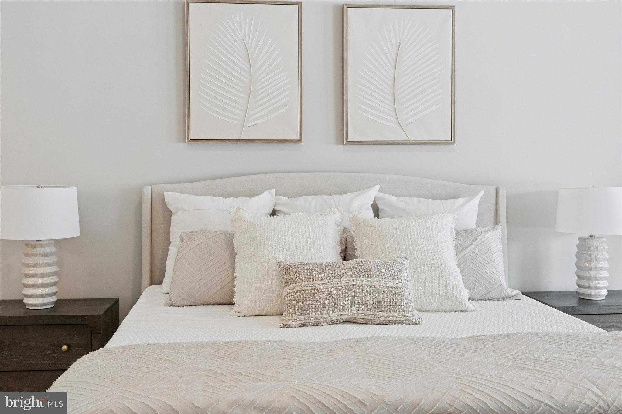 ENCLAVE AT GROVE - Residential