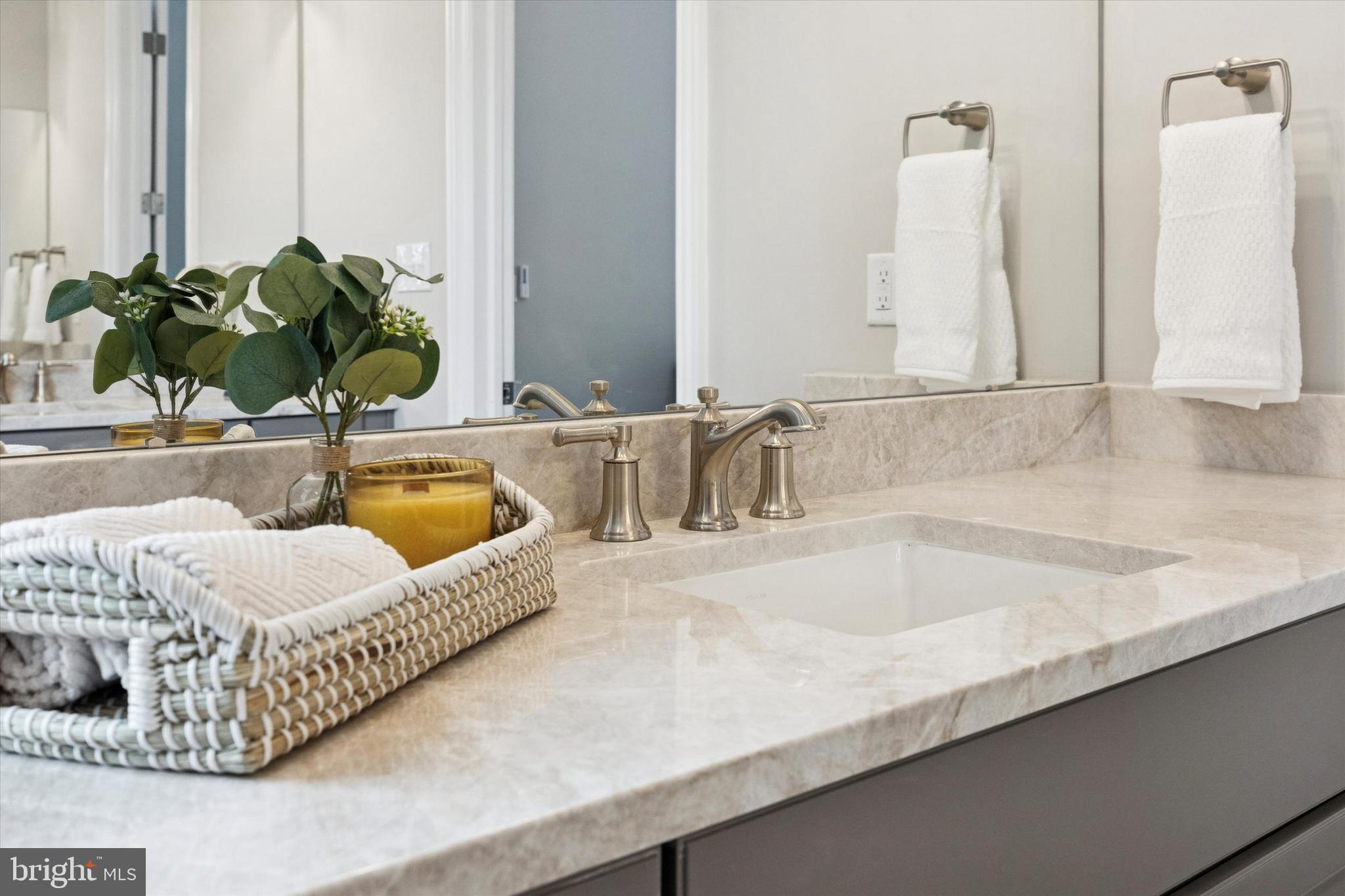 ENCLAVE AT GROVE - Residential