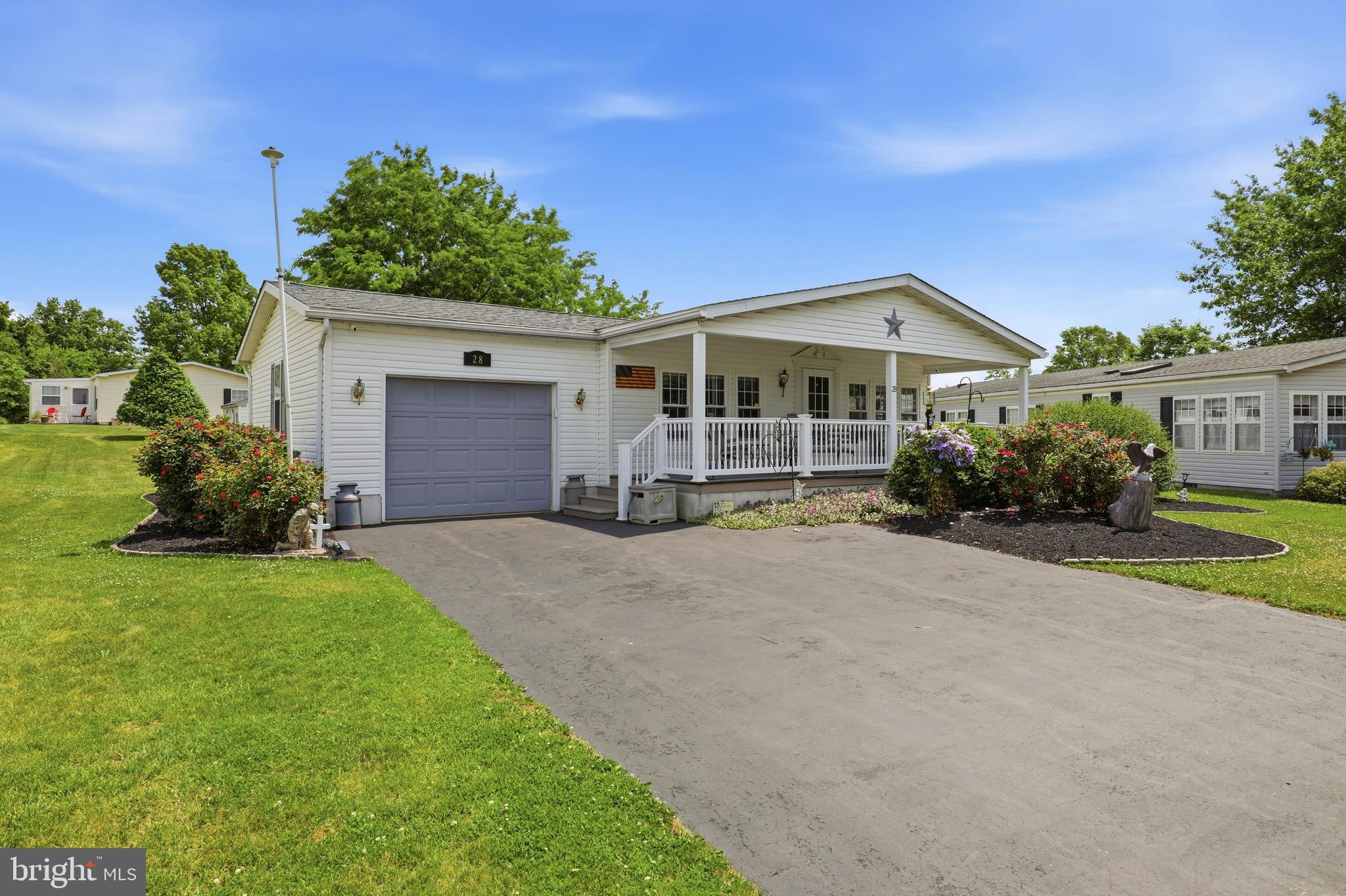 28 WILLIAMS WAY