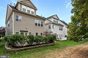 5968 MANORVIEW WAY