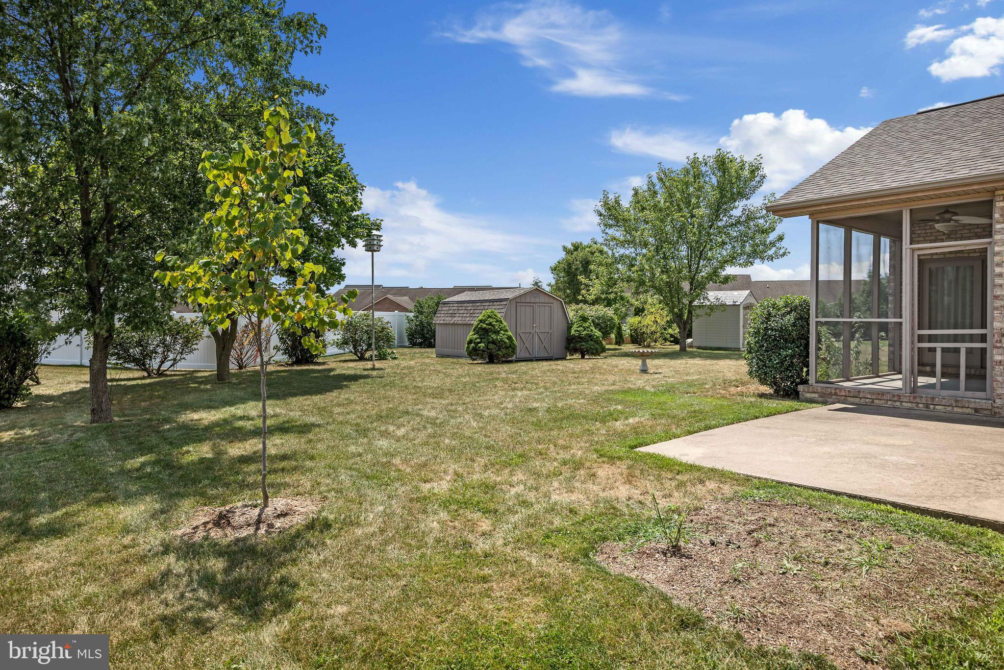 WAKELAND MANOR - Residential