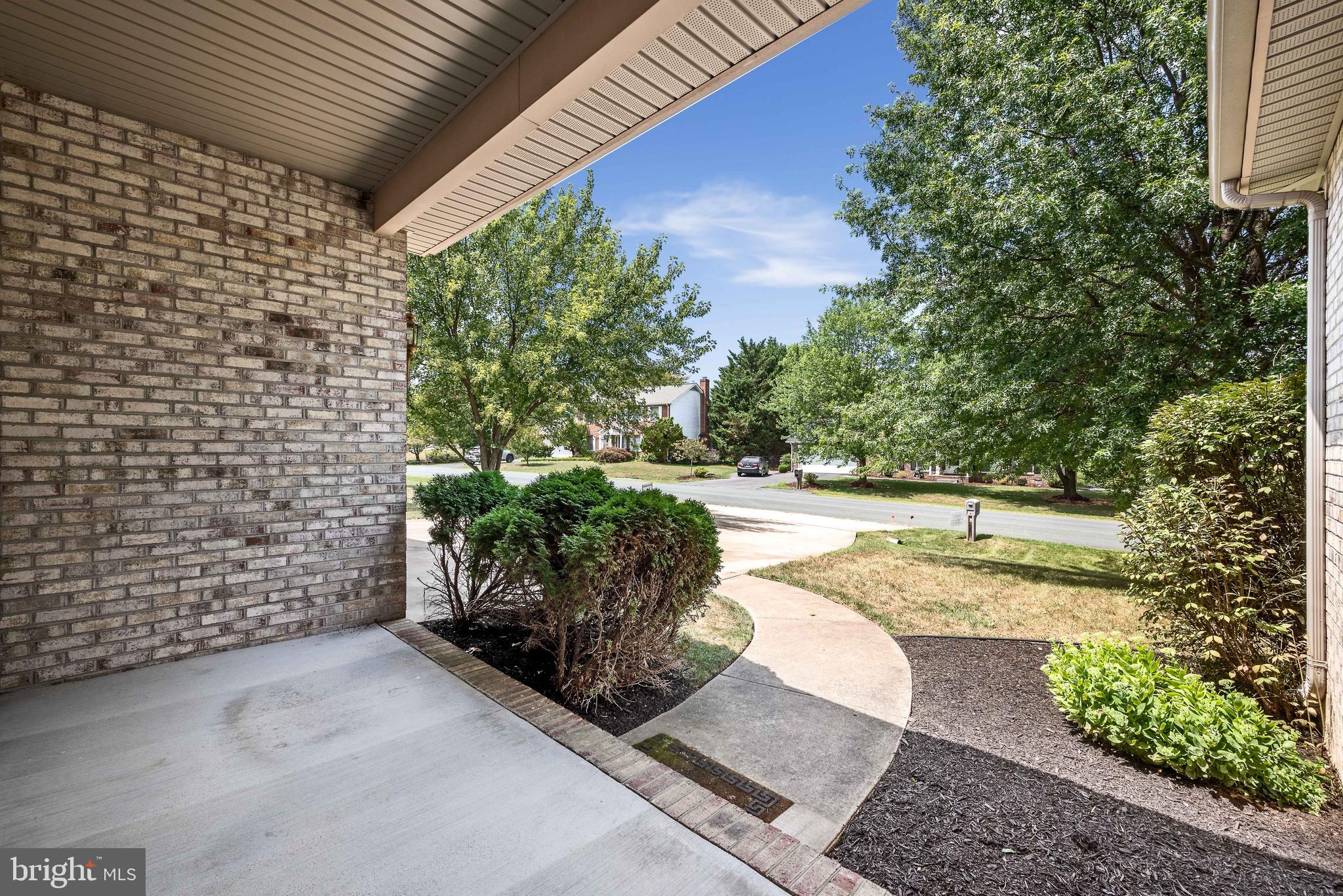 WAKELAND MANOR - Residential