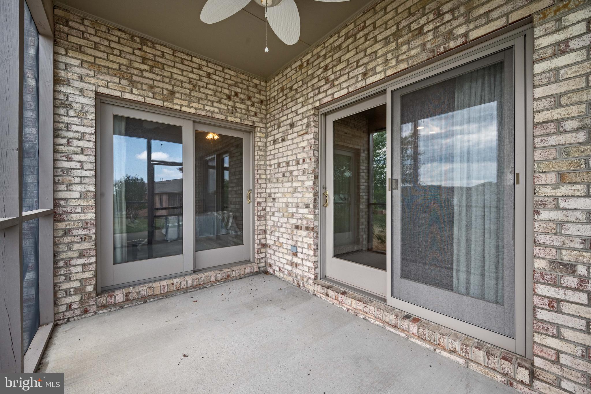 WAKELAND MANOR - Residential