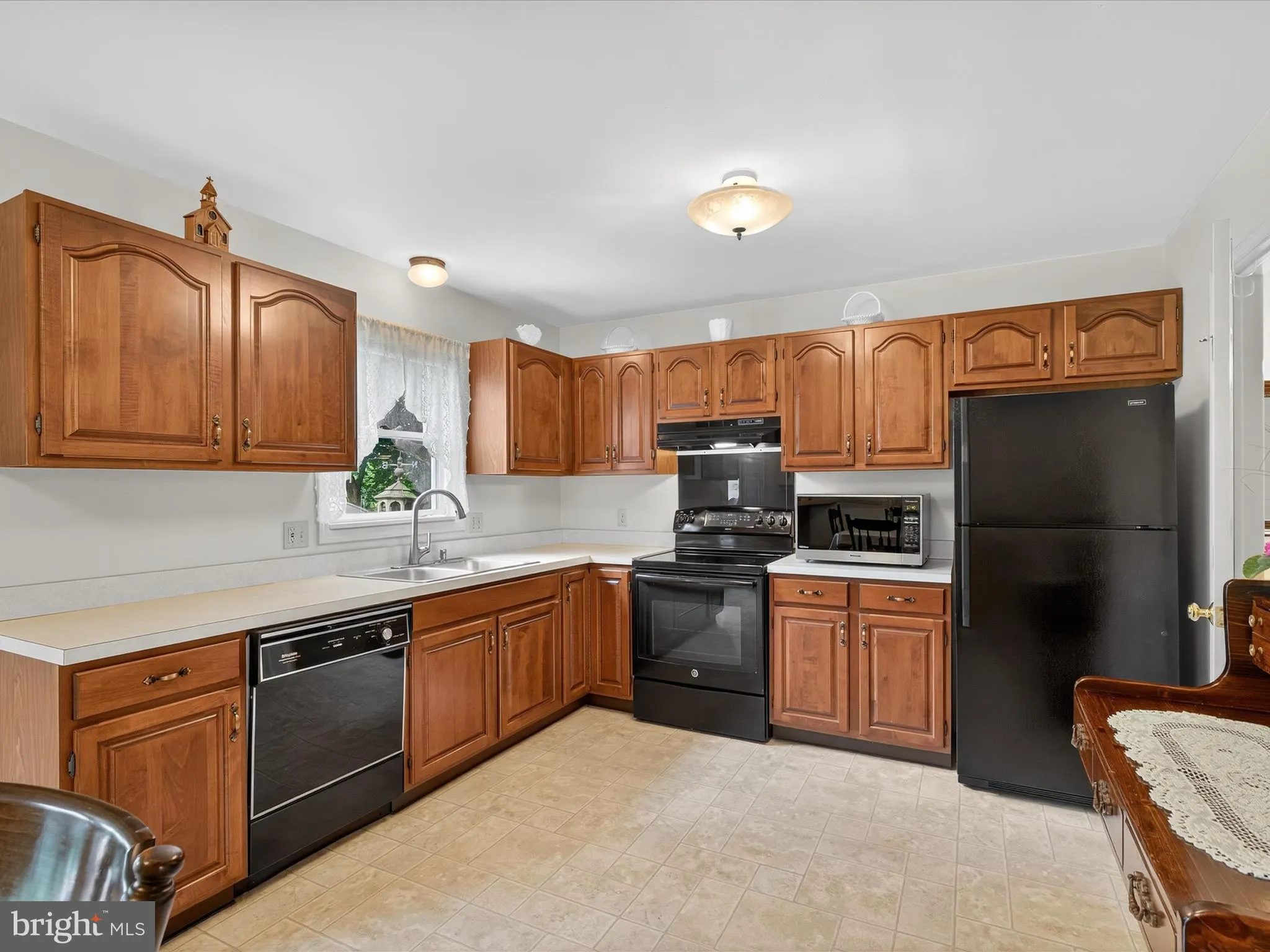 Lititz, Pennsylvania 17543, United States, 2 Bedrooms Bedrooms, ,2 BathroomsBathrooms,Residential,Pending,146655