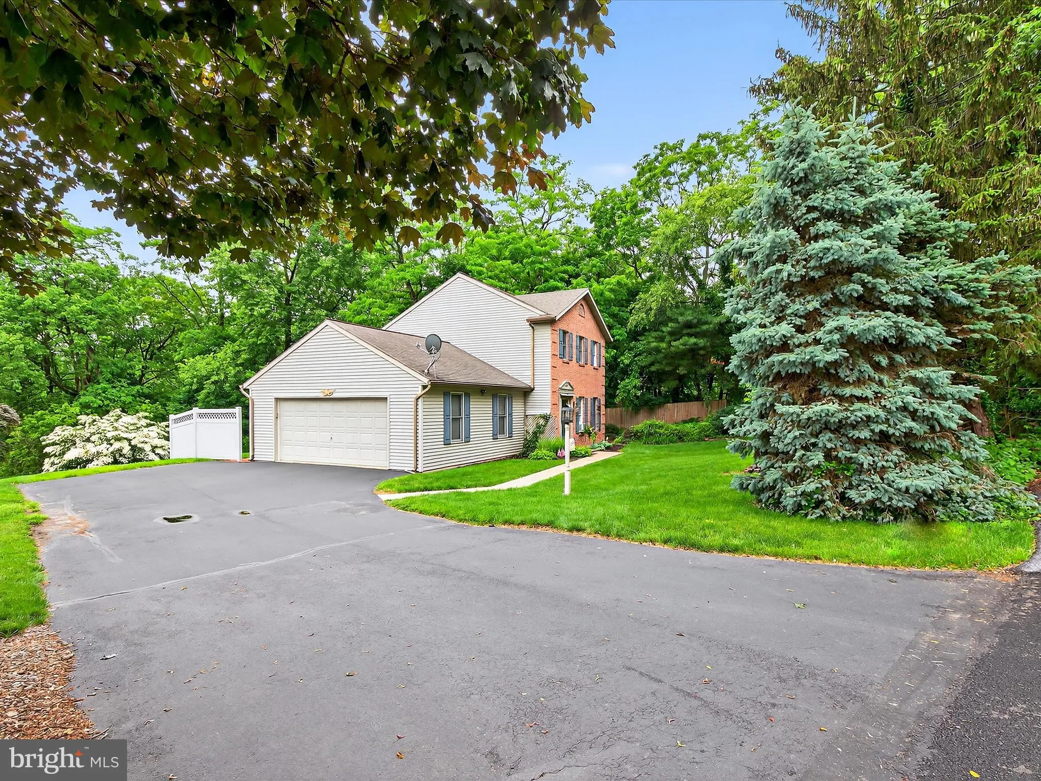 Lititz, Pennsylvania 17543, United States, 2 Bedrooms Bedrooms, ,2 BathroomsBathrooms,Residential,Pending,146655