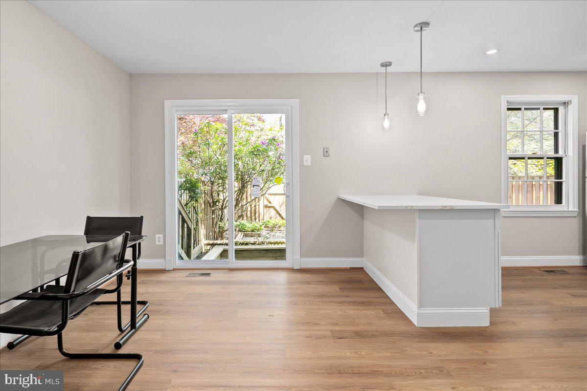 COUNTRY CREEK - Residential