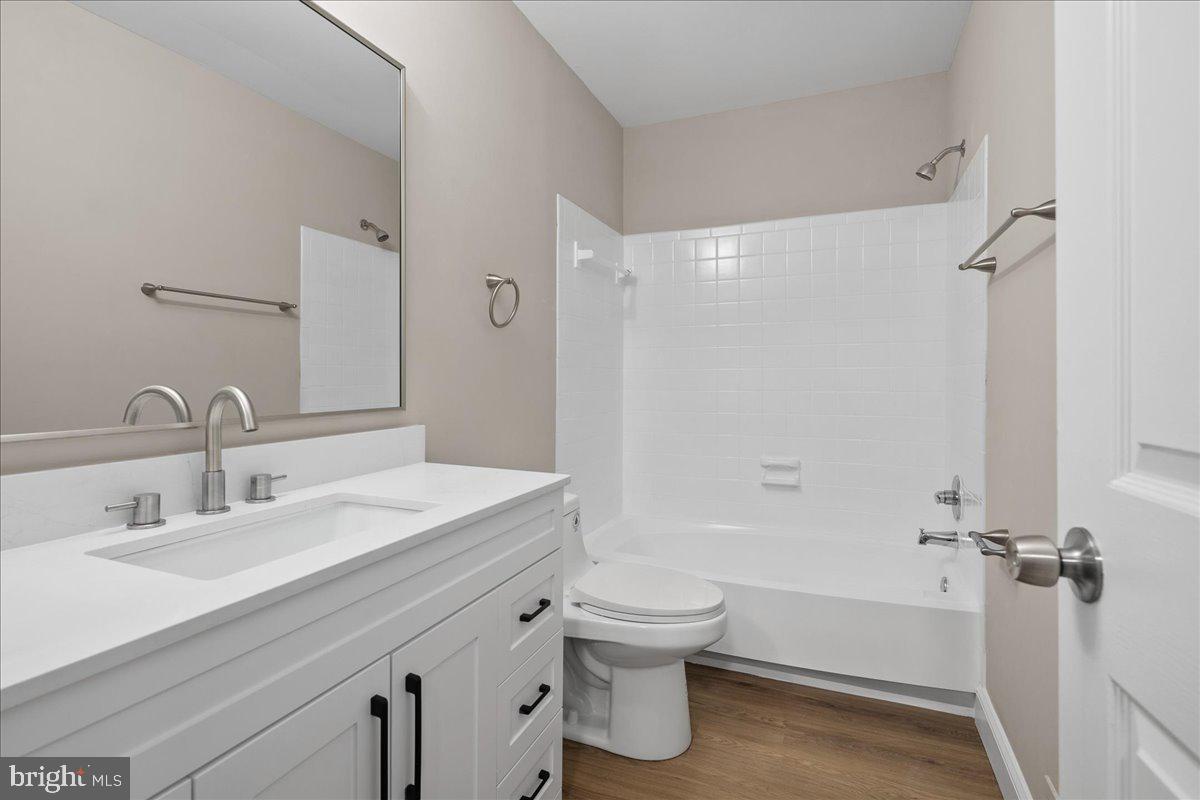 COUNTRY CREEK - Residential