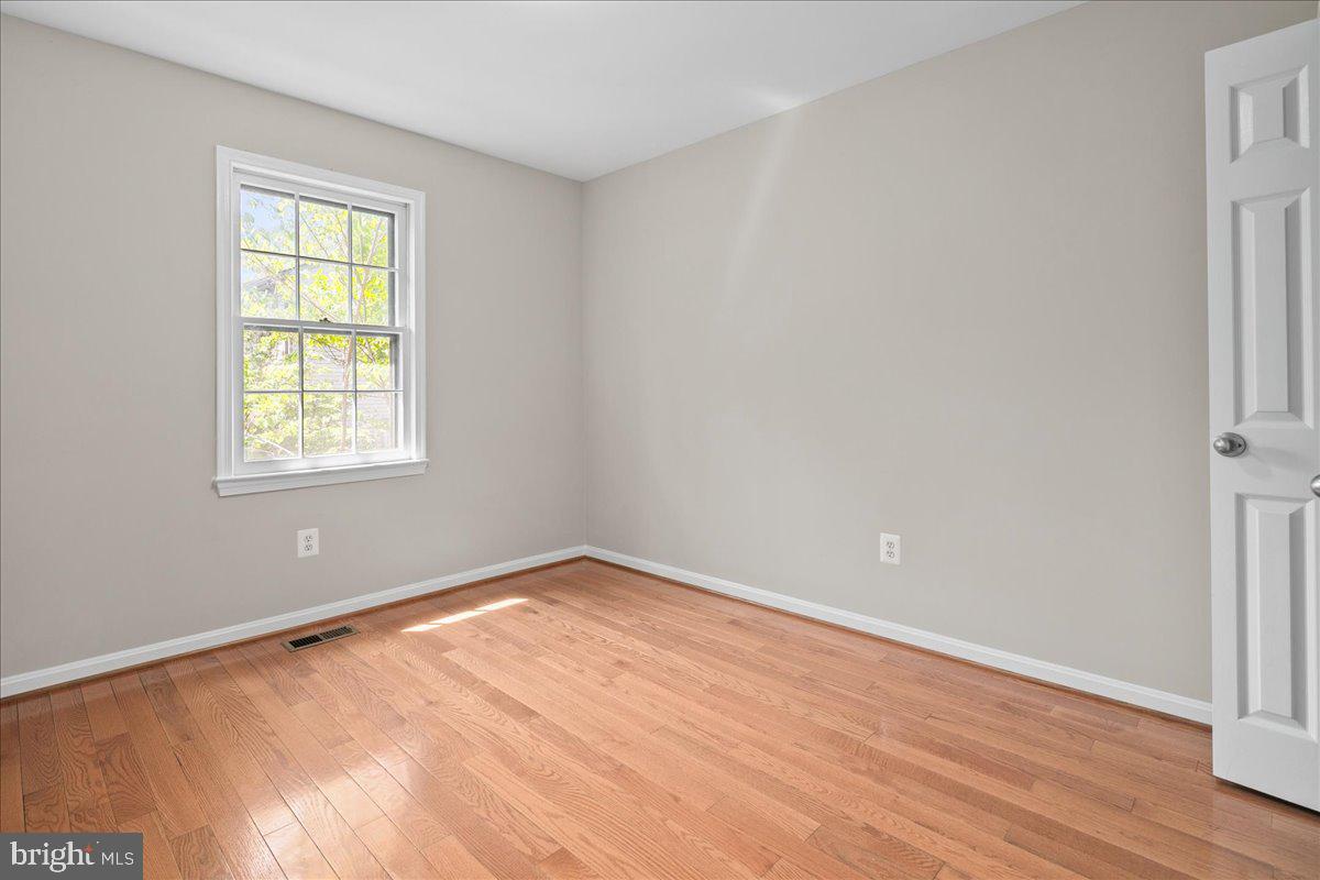 COUNTRY CREEK - Residential