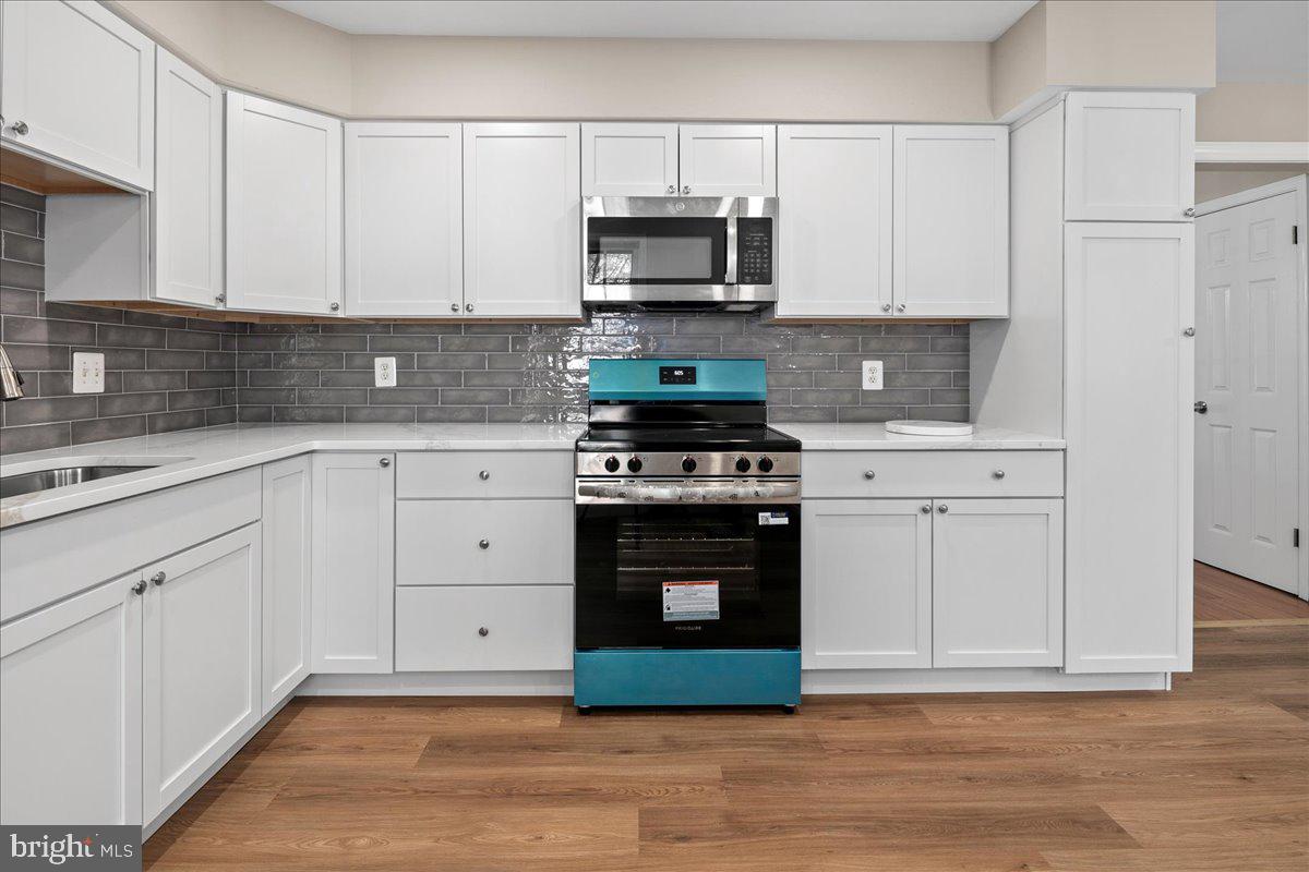 COUNTRY CREEK - Residential